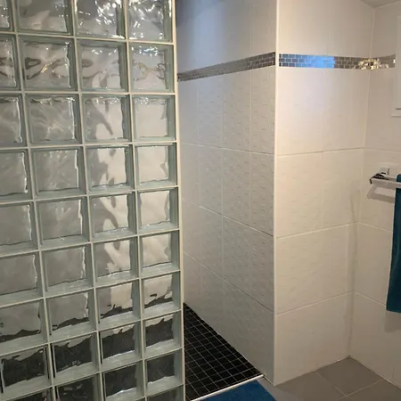 Holiday home Avec Piscine Dans Le Luberon